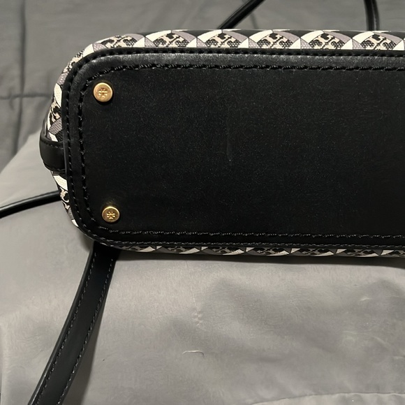 Tory Burch Tote - Picture 6 of 12